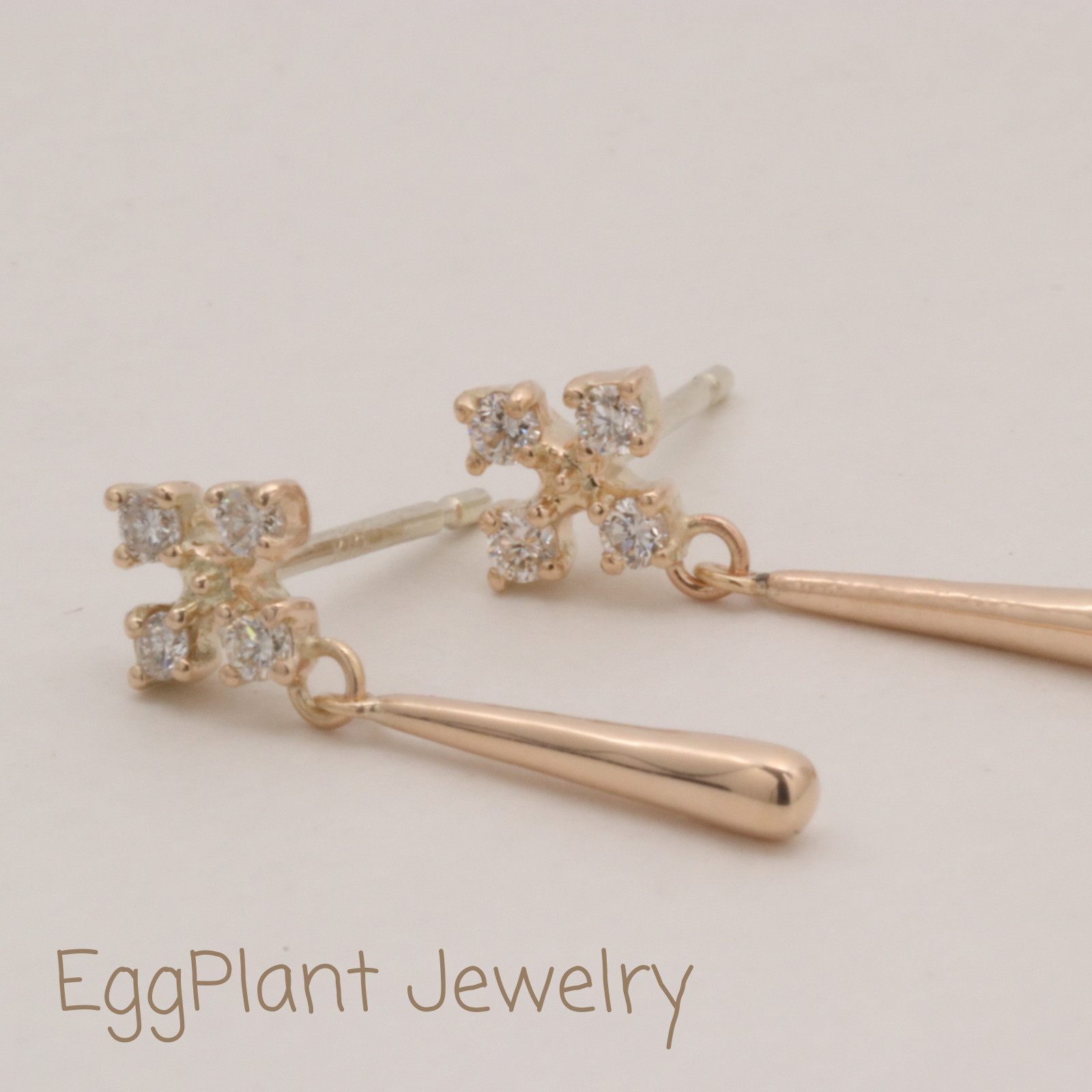 【K10】花ダイヤピアス