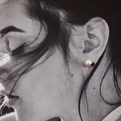 Kintsugi 珍珠和黑縞瑪瑙 [穿孔耳環] | 淡水珍珠黑瑪瑙 14kgf 第4張的照片