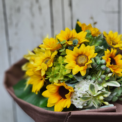 ひまわりの花束 7枚目の画像