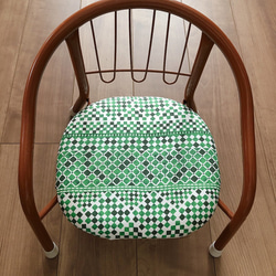 出産祝い　ハーフバースデー　誕生日祝い　名入れ　豆イス　　　　　　　　　　　　　　オーダー豆椅子『モロッコモザイク緑』 2枚目の画像