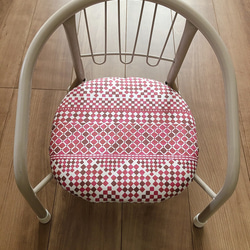 出産祝い　ハーフバースデー　誕生日祝い　名入れ　豆イス　　　　　　　　　　　　　　オーダー豆椅子『モロッコモザイク赤』 2枚目の画像