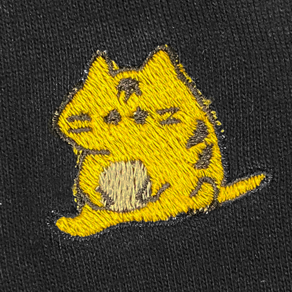 おやじ座り猫刺繍 5.6オンスヘビーウエイト クルーネックTシャツ/トップス 《ブラック》【送料無料】 6枚目の画像