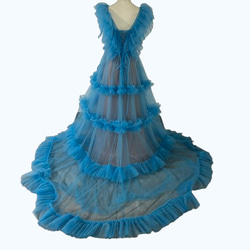 豪華！ カラードレス オンショルダードレス 爽やかで優しいブルー 柔らかく重ねたチュールスカート 前撮り ブライダル 4枚目の画像