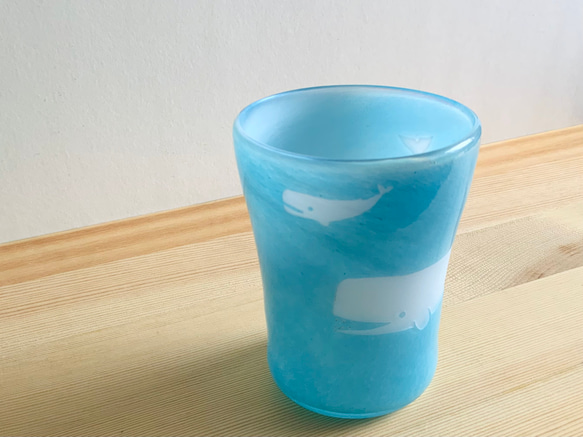 海コップ　マッコウクジラの親子　ビアグラス　グラス 4枚目の画像