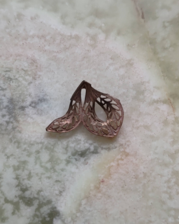 ヴィンテージBrass製　フィリグリー　27×18mm  2個セット 3枚目の画像