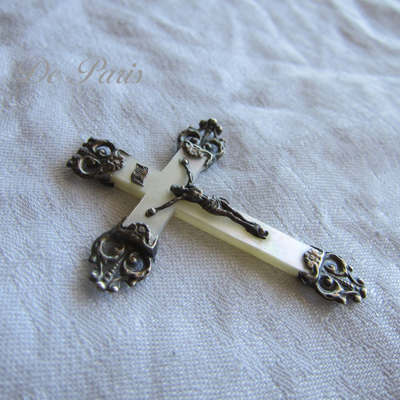 フランスアンティーク十字架マザーオブパール銀製リメイク用ペンダント 2枚目の画像