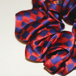 French Chic Silk Scrunchie Set - from a friend of mine 4枚目の画像