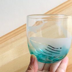 夏コップ　ザトウクジラの親子　　グラス　ビアグラス 11枚目の画像