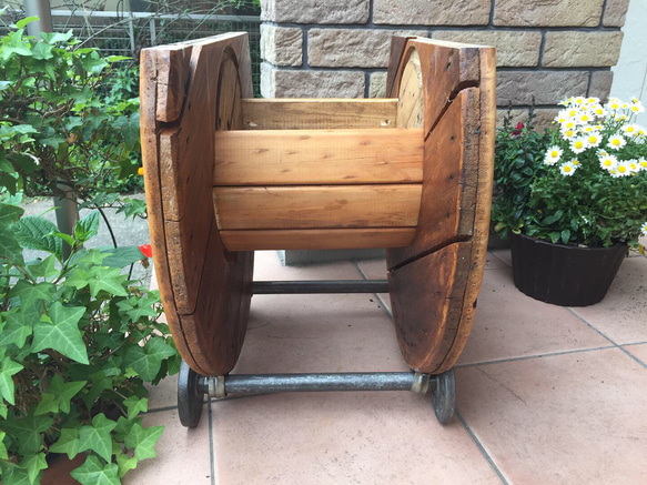 ケーブルドラムを使った鉢カバー＊受注生産＊ 