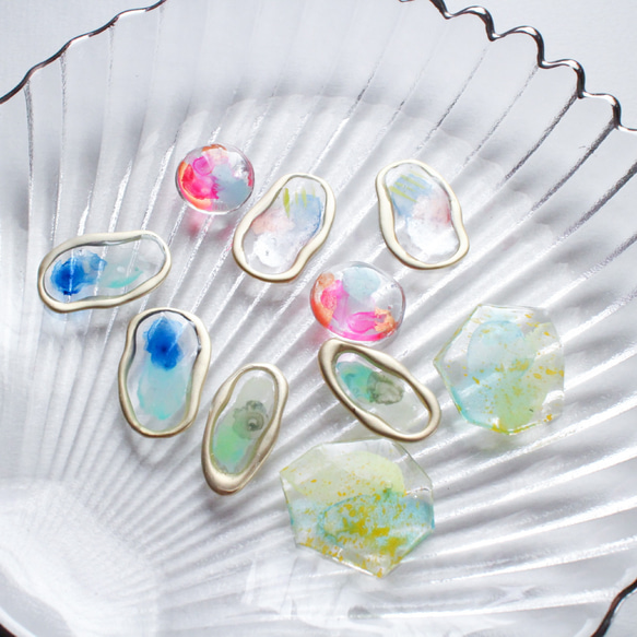 ペイントイヤリング・ピアス【森林浴】プラバン　レジン　大人かわいい　森　サージカルステンレス　夏アクセサリー　爽やか 8枚目の画像