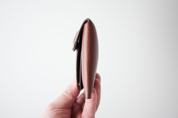 イタリア製牛革のコンパクト財布３ ／ ダークブラウン※受注製作  D1207218711(9295円)