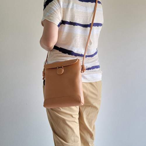 ☆受注制作☆封筒をイメージしたミニショルダーバッグ（キャメル