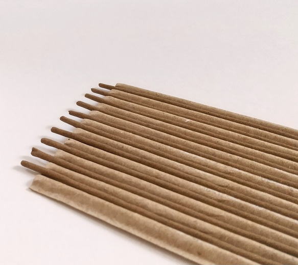 100%天然香料「白檀」 お香  線香タイプ 2枚目の画像