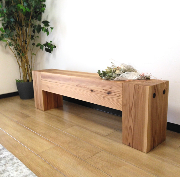 ☆どっしり木製ベンチ☆無垢材☆横幅125×奥行24×高さ40cm 