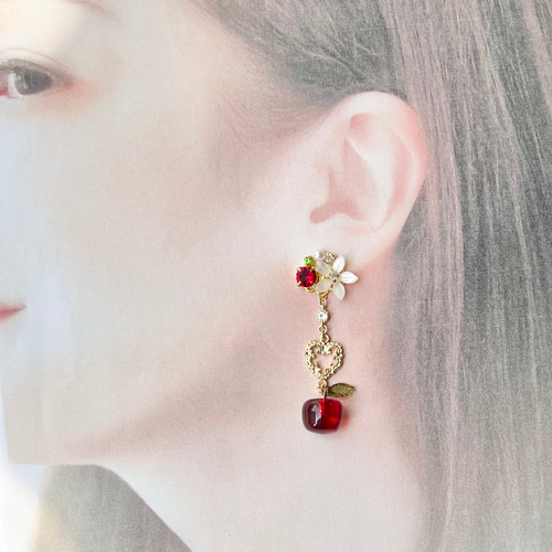 フラワービジューPetitピアス(ピアス・イヤリング