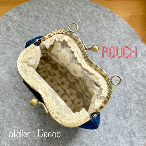 Townscape (街並み)ビーズ刺繍、がま口ポーチ ポーチ atelier Decoo