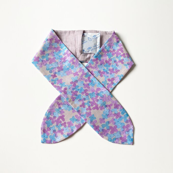 紫陽花デザイン♡ターバンにもなる春夏のスカーフ♡保冷剤ポケット付きで涼しく使える♡アジサイ柄のネッククーラー　ヘアバンド 4枚目の画像