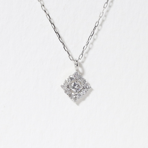 プラチナ スクエアデザイン 0.08ct 天然ダイヤモンド ネックレス プラチナ スクエアデザイン 0.08ct 天然ダイヤモンド ネックレス
