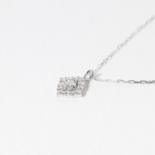 プラチナ スクエアデザイン 0.08ct 天然ダイヤモンド ネックレス プラチナ スクエアデザイン 0.08ct 天然ダイヤモンド ネックレス