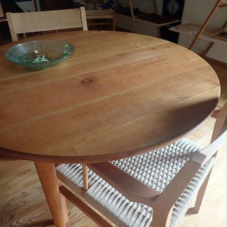 MARUテーブル Φ1100