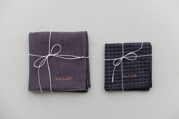 enrica handkerchief L / 変わり水玉プリント grey 3枚目の画像