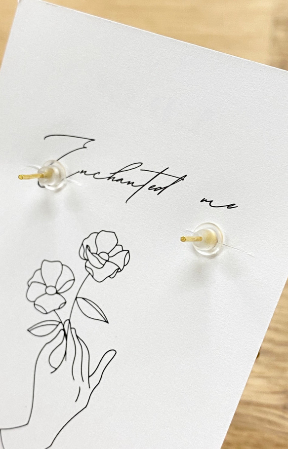 【handmade】3color pearl×rhinestone bouquet pierce ゴールド 金色 レトロ 5枚目の画像