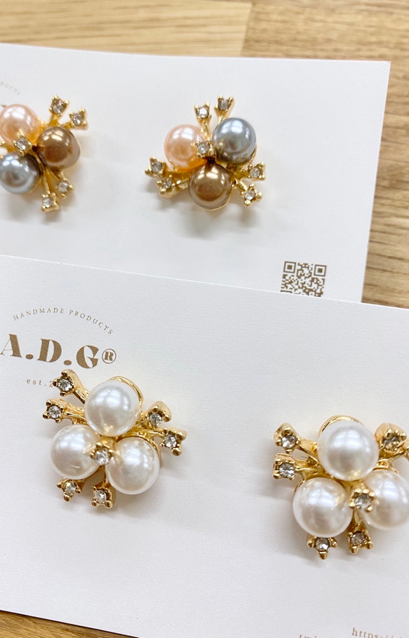 【handmade】3color pearl×rhinestone bouquet pierce ゴールド 金色 レトロ 6枚目の画像