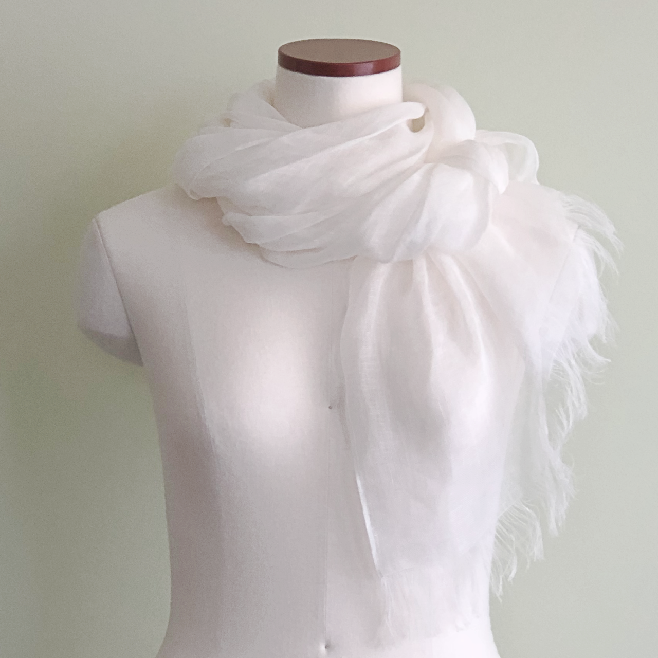 リネンストール（オフホワイト）