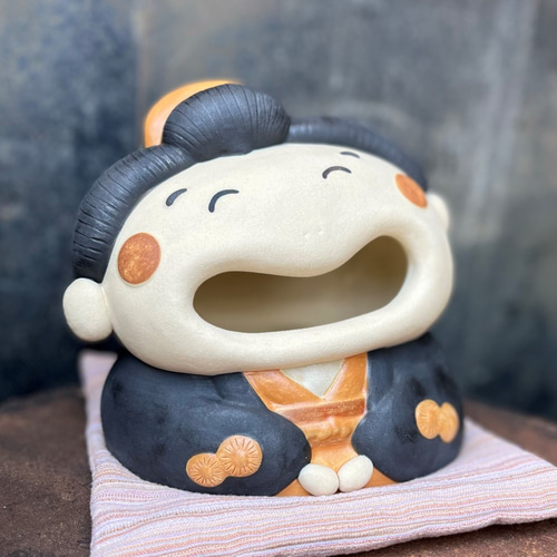 わっはっはお多福さん 座布団（中）付き O-252 陶製 /Otafuku/太福