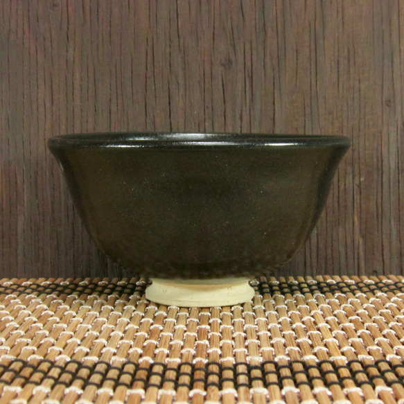 陶器 ひとくち茶碗　黒釉【220520】 2枚目の画像