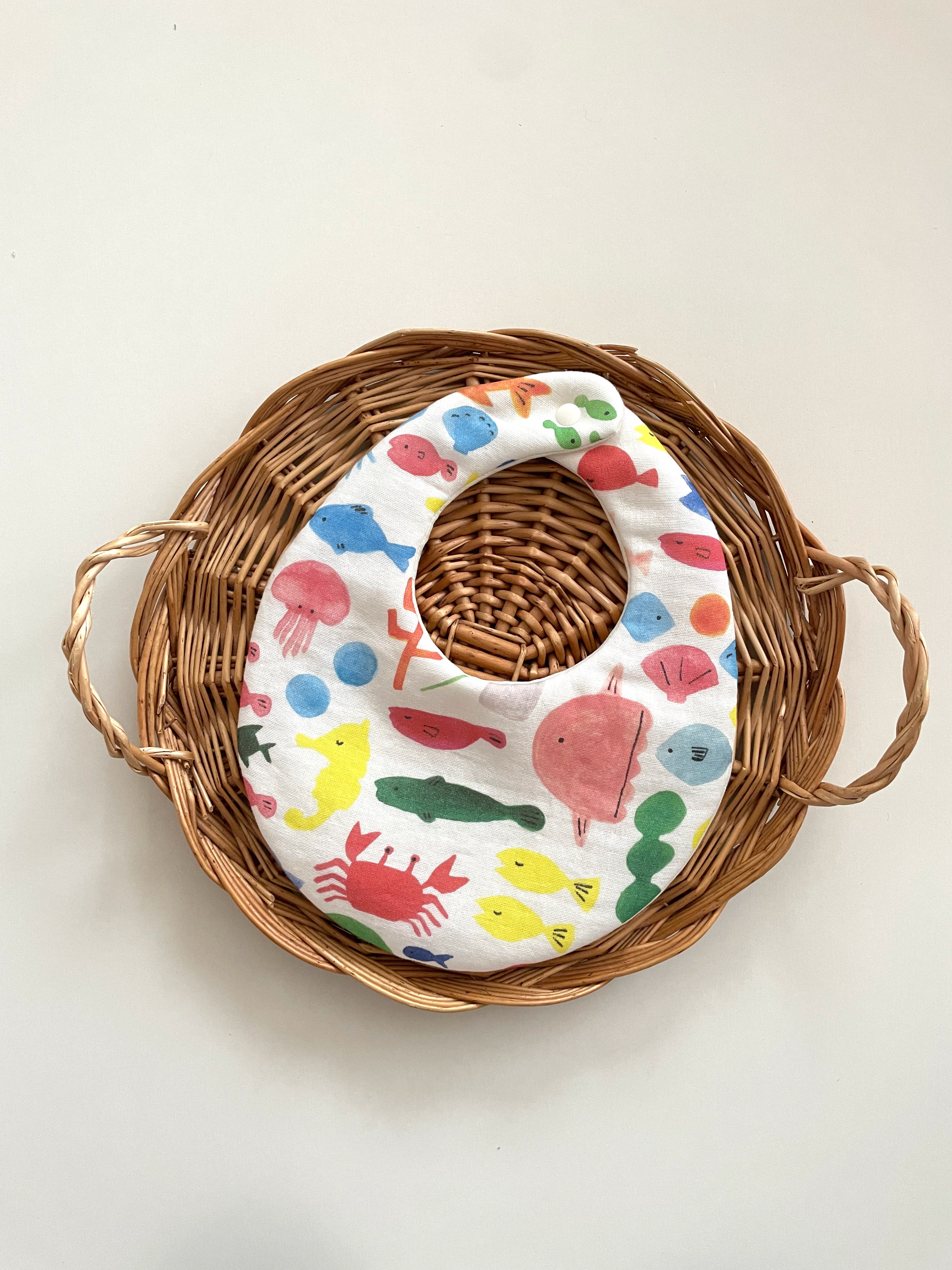 再販】ふんわりダブルガーゼスタイ✺ドロップみたいな海の中