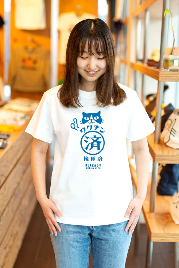 SCOPYネコTシャツ「ワクチン接種済み」  シロ 2枚目の画像