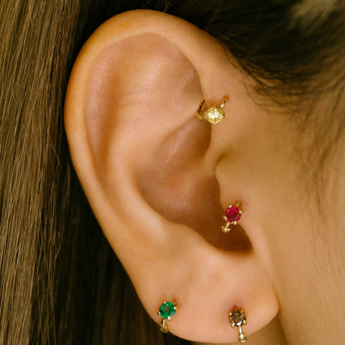 ピアス　ムーンストーン　プラチナ　ヘリックス　トラガス　片耳　メンズ　レディース ピアス ムーンストーン プラチナ ヘリックス トラガス 片耳 メンズ