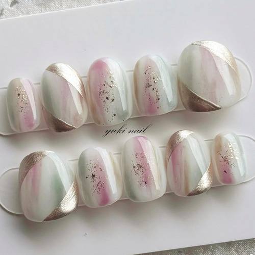 上品にきらめく大人のニュアンスネイル ネイルチップ（つけ爪） yuki