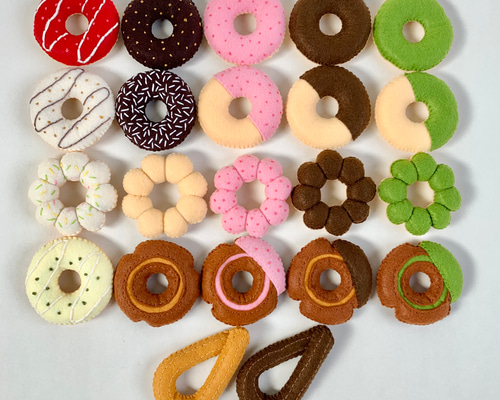 〖白い桜〗フェルトドーナツ ハンドメイド おままごと フェルトドーナツハンドメイド おままごと〖184〗 - メルカリ