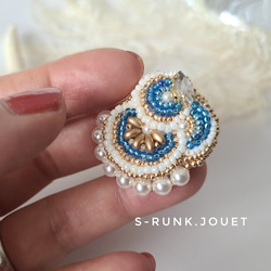 blue　刺繍イヤリング/ピアス 2枚目の画像