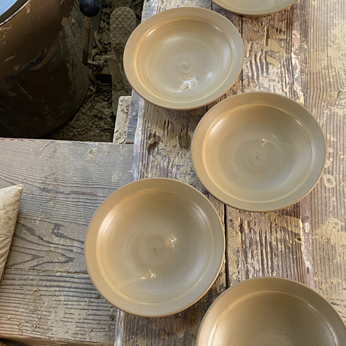 草絵刷毛目小皿 【手仕事 民藝 窯元 和 陶器】 小皿 酒津焼 kazu