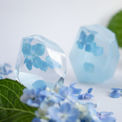 蒼花石 Hydrangea Epoxite ~2024年梅雨を閉じ込めた紫陽花の石~ 本物の紫陽花を使用 2枚目の画像