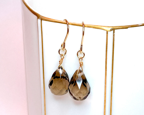 1点作品☆ 宝石質スモーキークォーツピアス　イヤリングに変更可能☺︎ 宝石質スモーキークォーツピアス/イヤリング 約12×12mm