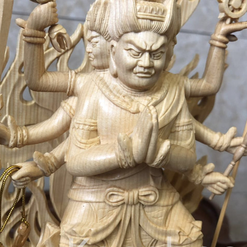 新作 総ケヤキ材 仏教工芸品 木彫仏像 最高級品 仏師手仕上げ品