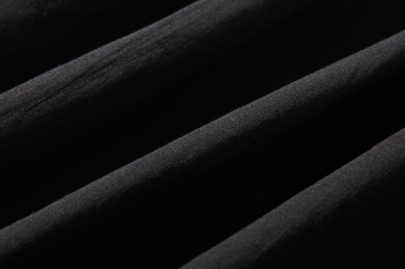計算されたバランスで、差のつくお洒落を纏う　オーガーニックコットン　半袖シャツブラウス　ブラック220706-8 7枚目の画像