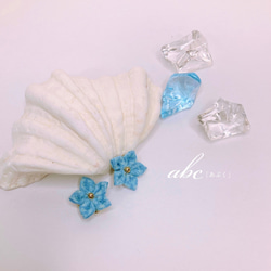 【失恋】水色のお花のイヤリング・ピアス 1枚目の画像