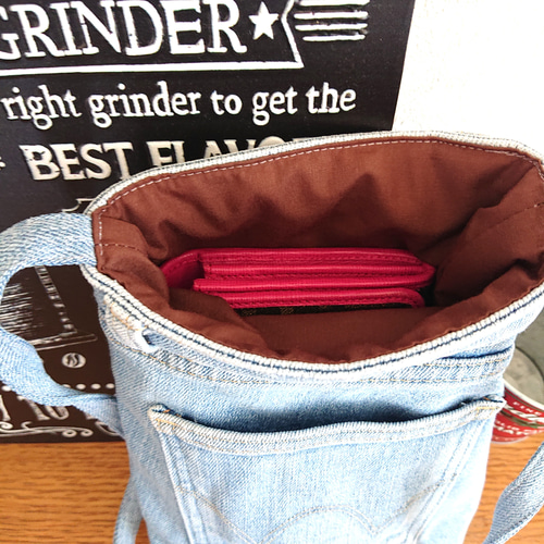 85☆デニムリメイク ミニショルダーバック ウォーキング 散歩 ジーンズ