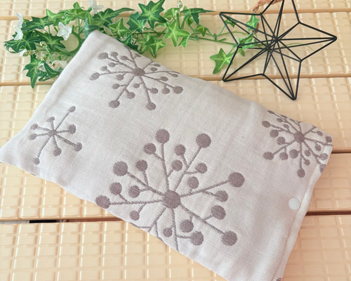 ふんわり アイス枕カバー 15×25 / 北欧 ちょうちょ グレー ふんわり アイス枕カバー 15×25 / 北欧 ちょうちょ グレー 麦の