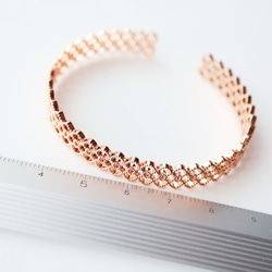 『在庫処分価格』金アレ対応 真鍮製 メタリック レース バングル 1個 5枚目の画像