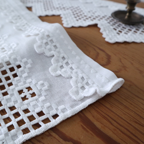 ハーダンガー刺繍 レース テーブル クロス 手編み ハンドメイド インテリア