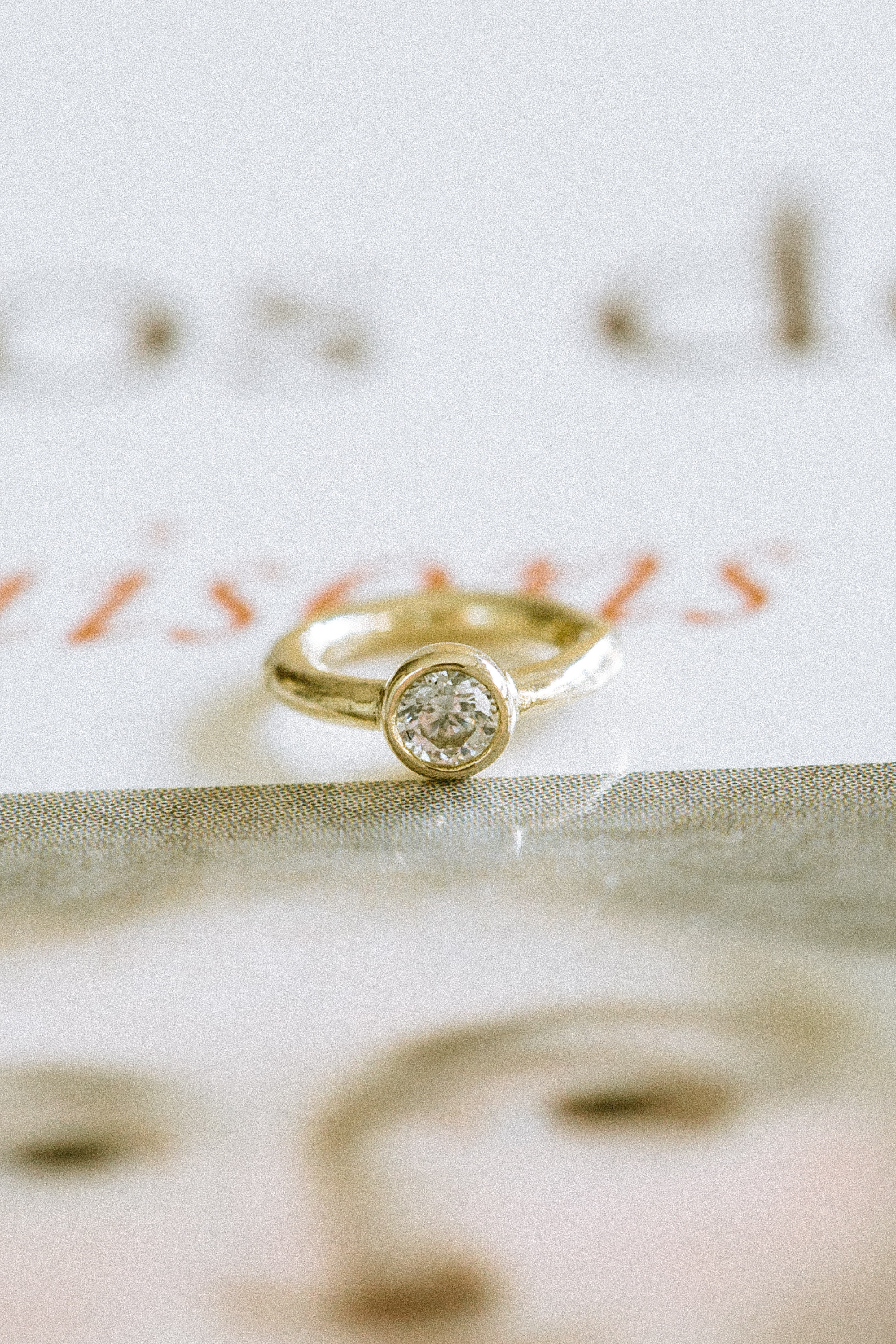 14K金 ゴールド セグメント クリッカ  ヒンジ リング 耳 鼻 軟骨 ヘリックス トラガス フープイヤリング ピアス