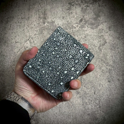 総手縫い スタースティングレイ 折財布 カイラギ 二つ折り 財布 エイ革