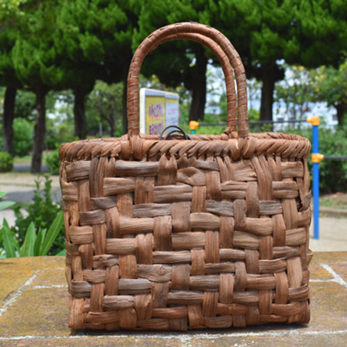 山葡萄籠バッグ | 太め網代編み | (約)幅25cm×奥行10cm×高さ20cm 山葡萄籠バッグ | 太め網代編み | (約)幅25cm×奥行10cm×高さ20cm
