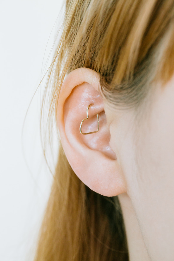 14K金 ゴールド ハート ヒンジ リング 耳 鼻 軟骨 ヘリックス トラガス フープイヤリング ピアス 15枚目の画像